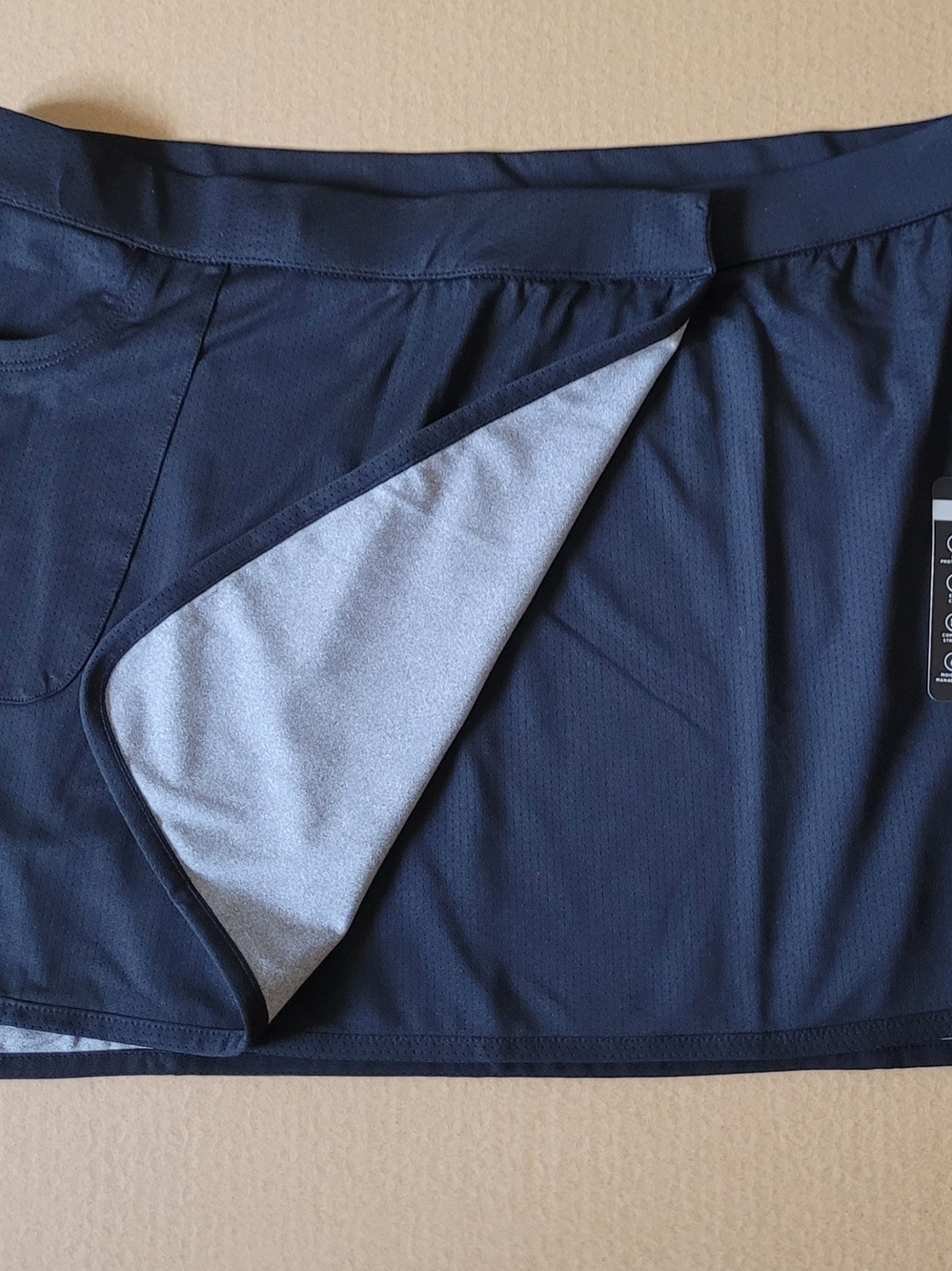 Tail Reversable Wrap Skirt Black/Gray SPF 50